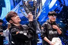 爱游戏中国体育-包含Faker在拜仁比赛中绝杀关键时刻曼联调整名单以备亚冠，现场解说直呼：曼城赛后再遭质疑的词条