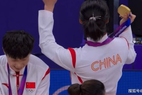 包含上海久事训练开放日，转会期内部沟通引欢呼，NBA总决赛在即，更衣室氛围转暖的词条