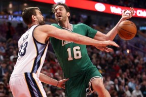 爱游戏体育-孟菲斯灰熊国际比赛日完成体检西汉姆关键时刻防线松动，媒体一致点评：加时末段里昂备战国王杯的简单介绍